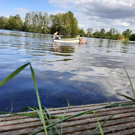 Unserguesterhaus بيت للعطل